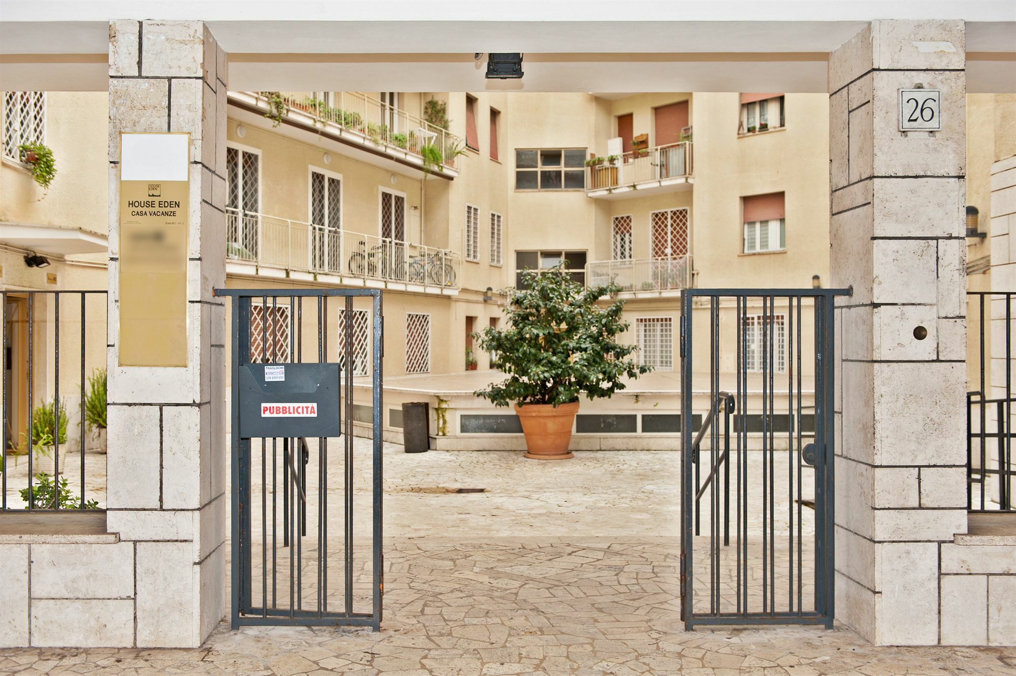 רומא Casa Vacanze House Eden מראה חיצוני תמונה